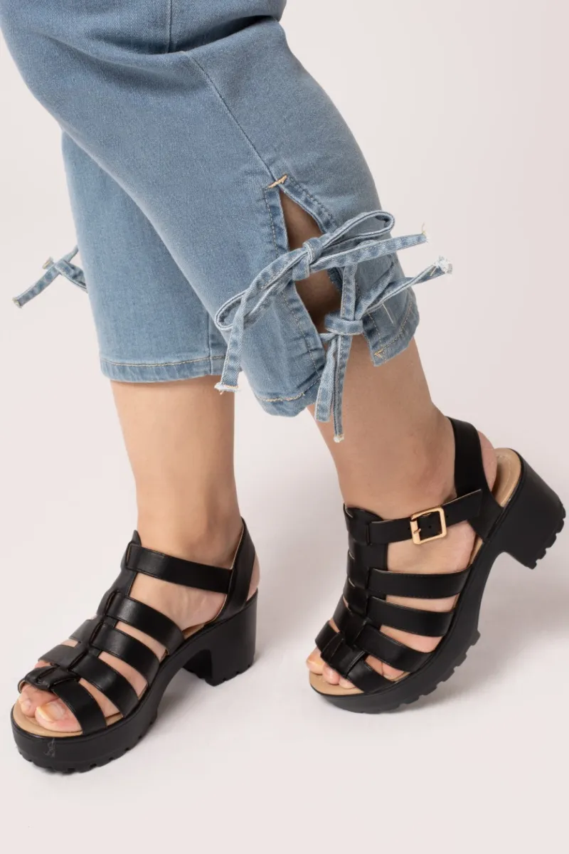 Hell Bunny Trousers & Shorts>Kiralee Cropped Jeans Blue
