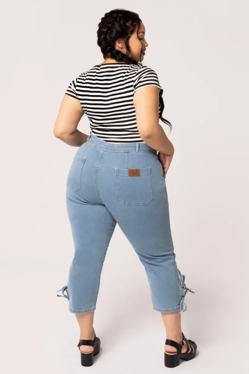 Hell Bunny Trousers & Shorts>Kiralee Cropped Jeans Blue